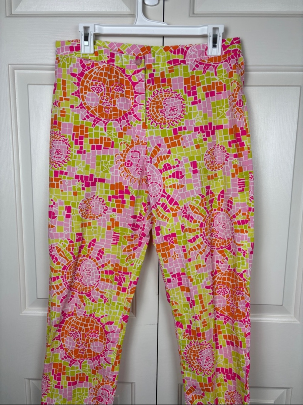 Lilly Pulitzer Mosaic Sunburst Print Capris in Pink, Orange & Green